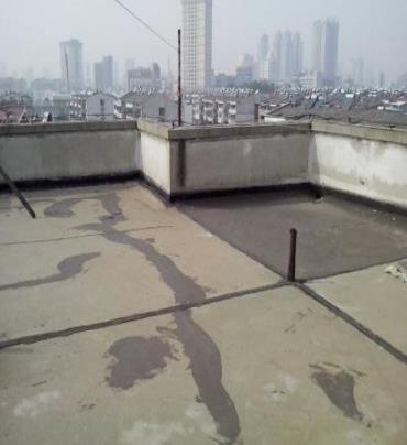 南沙漏水维修 楼顶漏水是什么原因，楼顶漏水维修方法是什么?